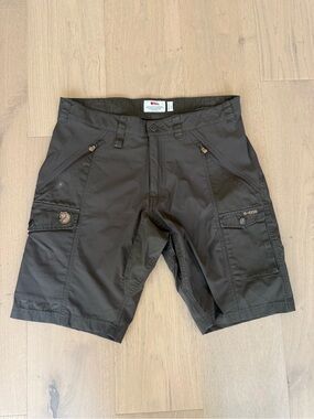Fjallraven Men's Abisko Army Green  Cargo Shorts size 33-34 (EU 50)